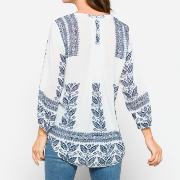 Boho Split Neck Blouse - Picture 3 of 5